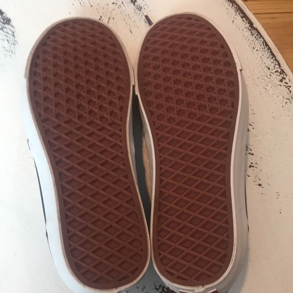 Vans plum/floral canvas high tops- 50th anniversary design - Picture 4 of 8